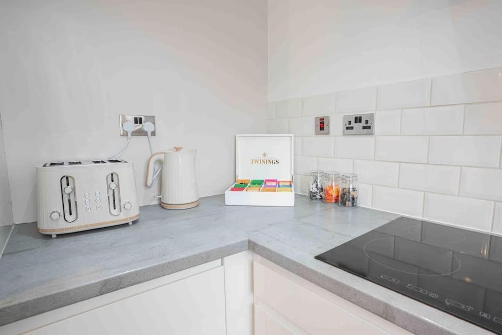 Stunning Abode 5 Min From Nec & Bhx, Pets Allowed Marston Green Rom bilde
